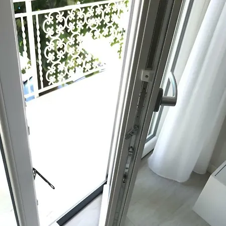 Exclusive Loft 300mt By The Sea Dei Marmi