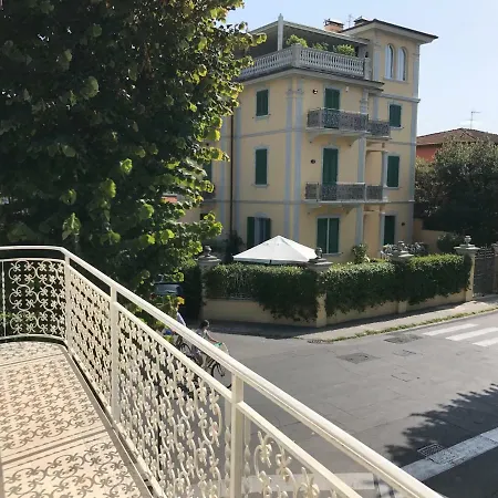 Exclusive Loft 300mt By The Sea Dei Marmi * Forte dei Marmi
